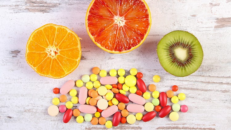 آیا خوردن روزانه مولتی ویتامین مشکلی ندارد؟