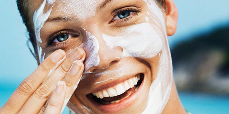 what-sunscreen-why-wear-sunscreen کرم ضد آفتاب چیست و چرا باید ضد آفتاب بزنیم؟