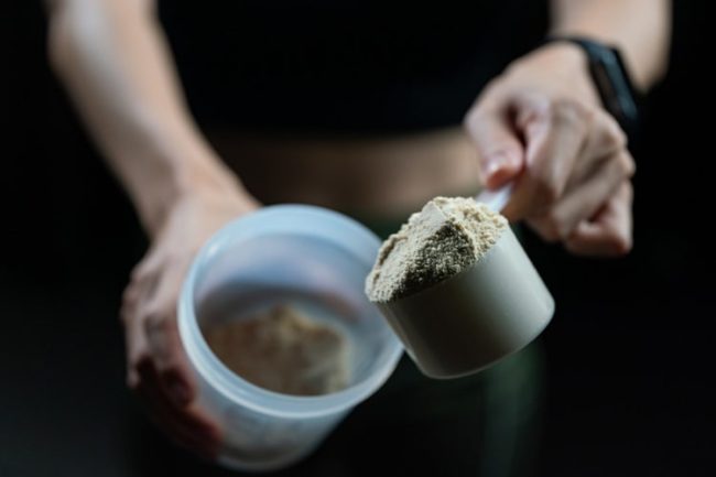 benefits-side-effects-of-whey-protein-supplements-1 فواید و مضرات پروتئین وی