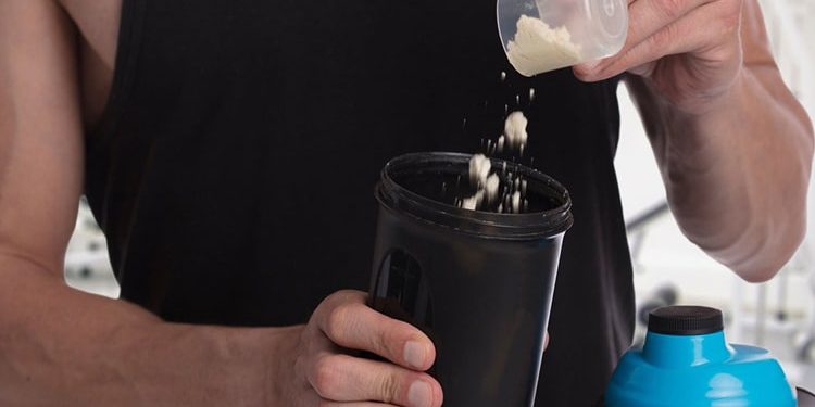 complications-creatine-people-under-18-years-of-age-1 عوارض کراتین در افراد زیر 18 سال