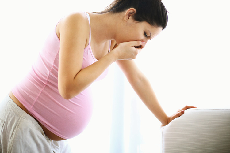 عوارض مصرف قرص آهن در بارداری