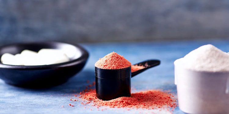 Simultaneous-consumption-of-gainer-and-whey-protein مصرف همزمان گینر و پروتئین وی